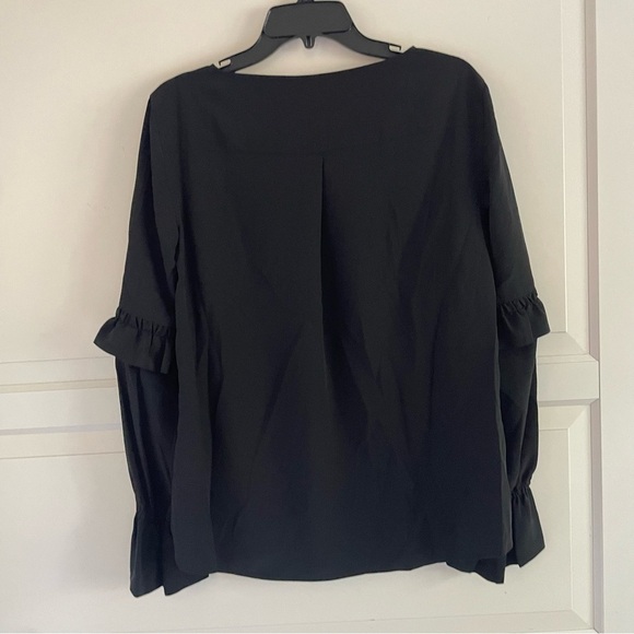 AKRIS Punto Silk Ruffle Sleeve Black long sleeve Top Size 8 37936 - Picture 2 of 8